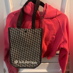 Authentic, Lululemon cropped full zip scuba